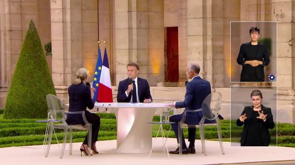 Еммануель Макрон під час інтерв’ю на TF1 та France 2 6 червня 2024 року з нагоди 80-ї річниці висадки союзників.  © Франція 2